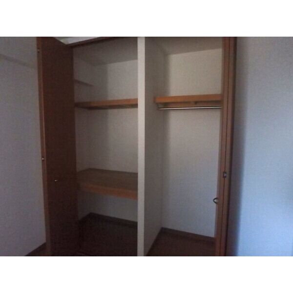 リベルタ国立 洋室5帖