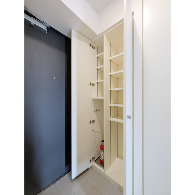 LaSante千駄木0906号室 靴箱