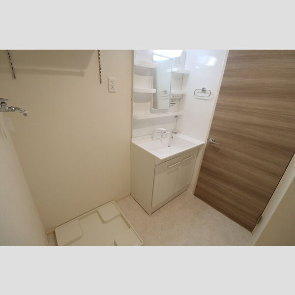 ラ・プランドール 洗髪洗面化粧台