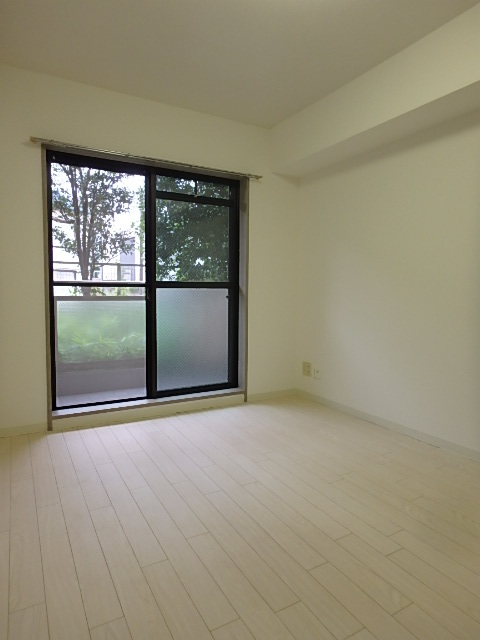 セルベコート下高井戸 洋室