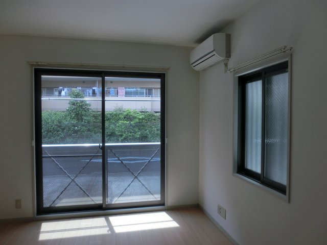 0202号室