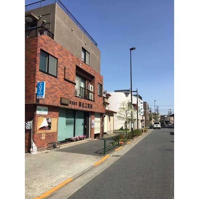 絹山ビル302号室 外観