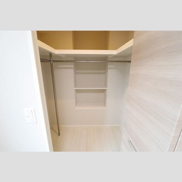 CLAIRE(クレア)207号室 ウォークインクローゼット(施工中)
