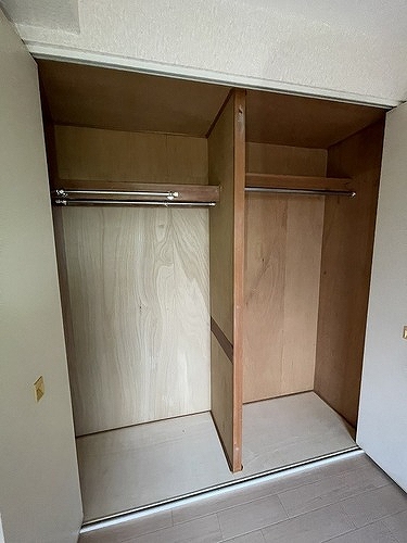 ＭＡＣ武蔵砂川コート クローク　※内装前／2026年03月撮影