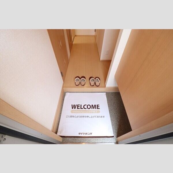 MTアーバンコート101号室 玄関