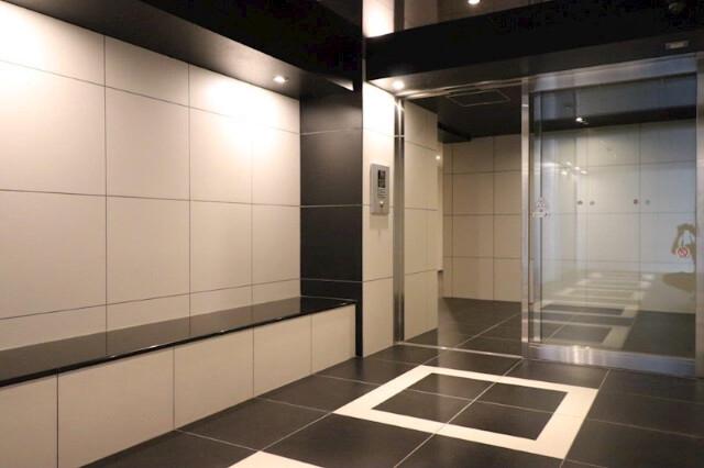 GENOVIA板橋東山町skygarden2階 エントランス