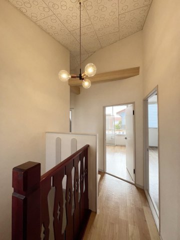 成田市モダンスタイルデザイナーズリノベ戸建 2階廊下