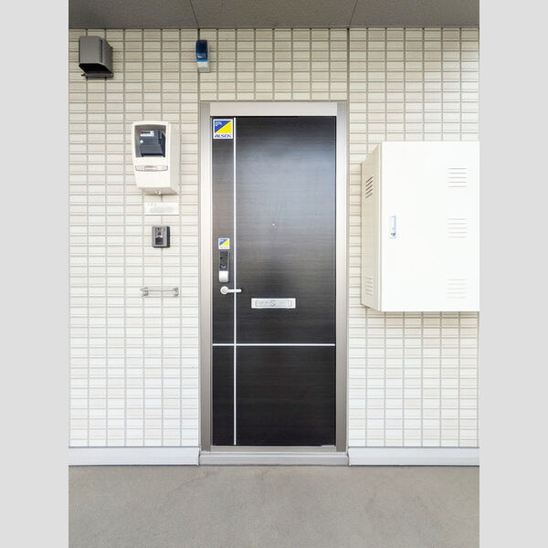 パーシモンⅢ 玄関ドア