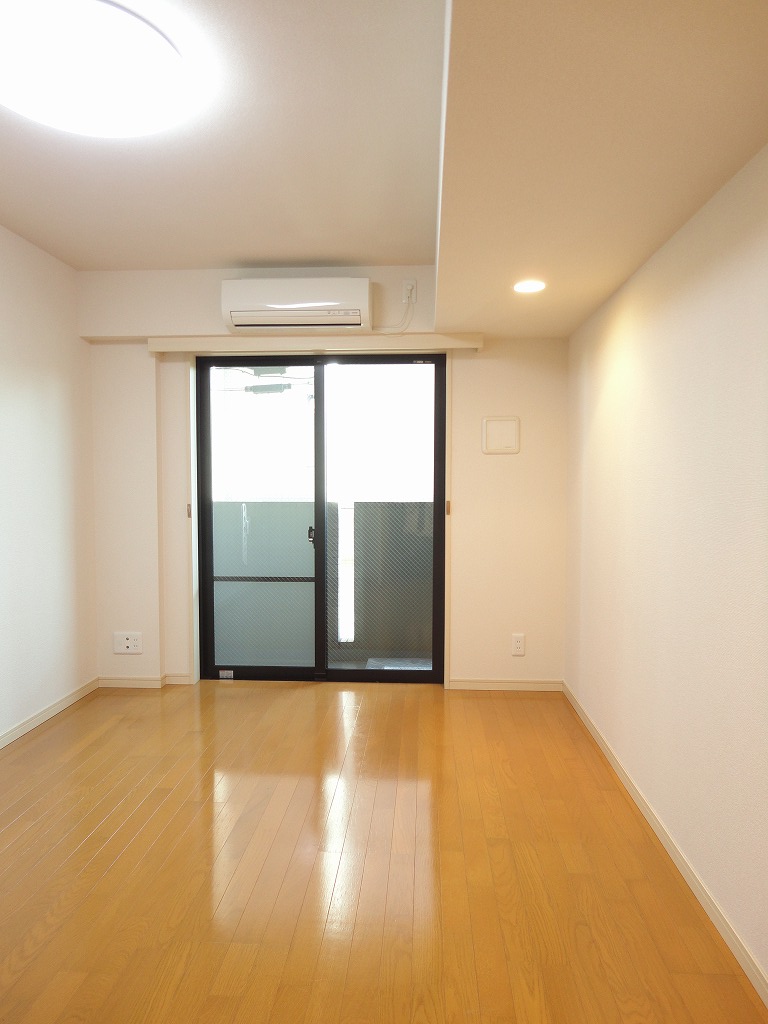 ルーブル豊島園204号室 リビング