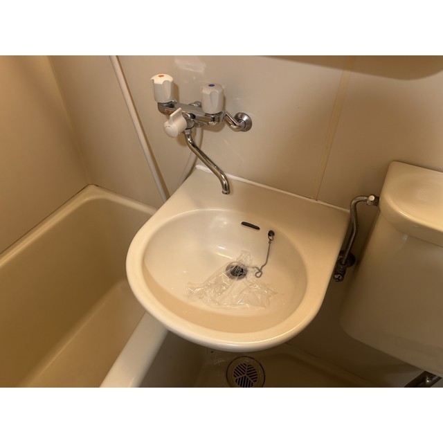 リュミエ本厚木111号室 内観