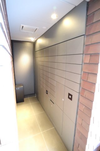 プラウドフラット中落合 ノンタッチキー対応メール・宅配ボックス