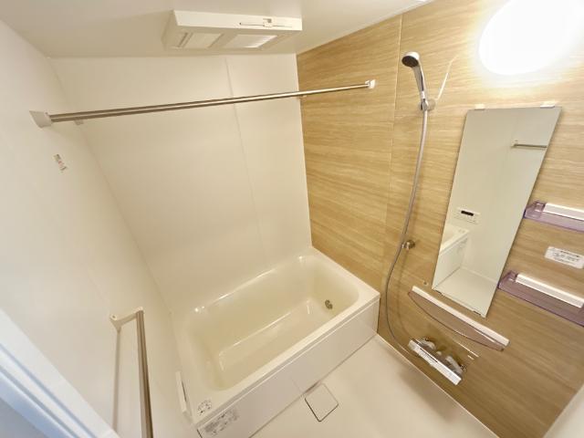 リノナル202号室 バス