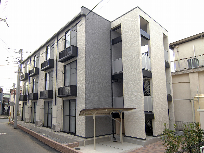 レオパレスエムワンの外観画像