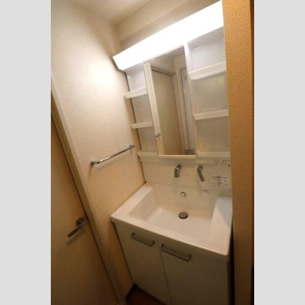 ハイフラットワン602号室 同建物別部屋の参考画像