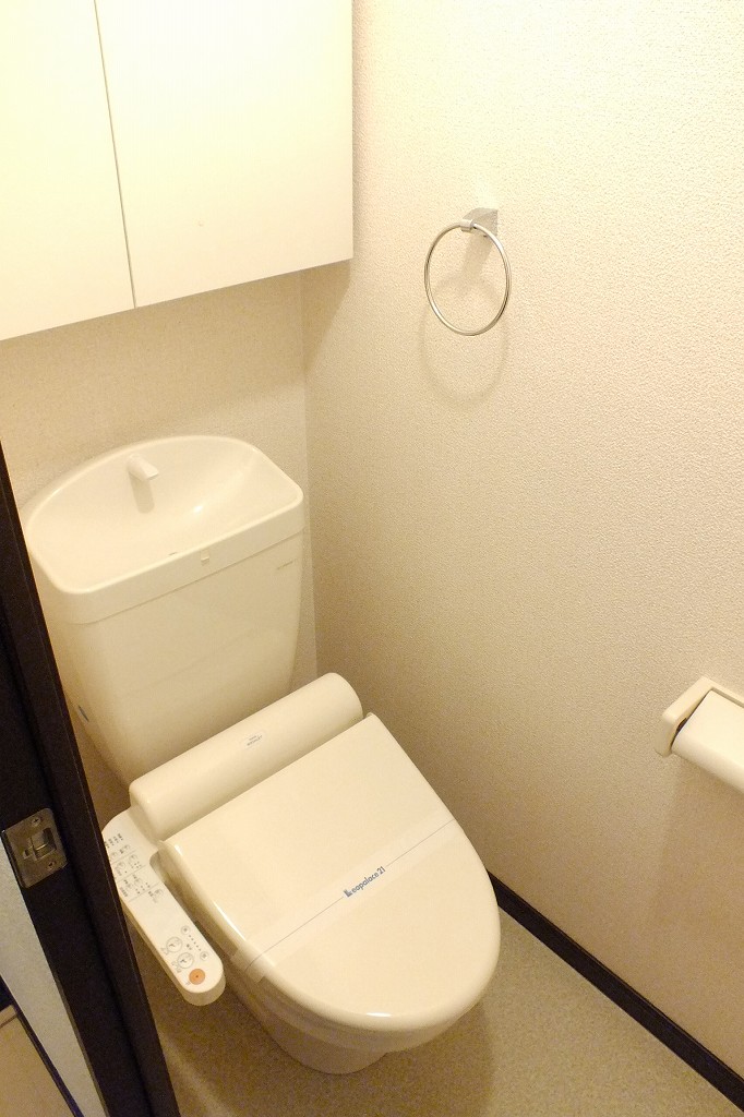 レオネクストグランパール久住204号室 温水便座付き