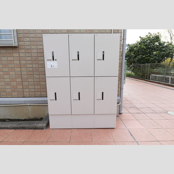 フォレストリーフ 宅配ボックス