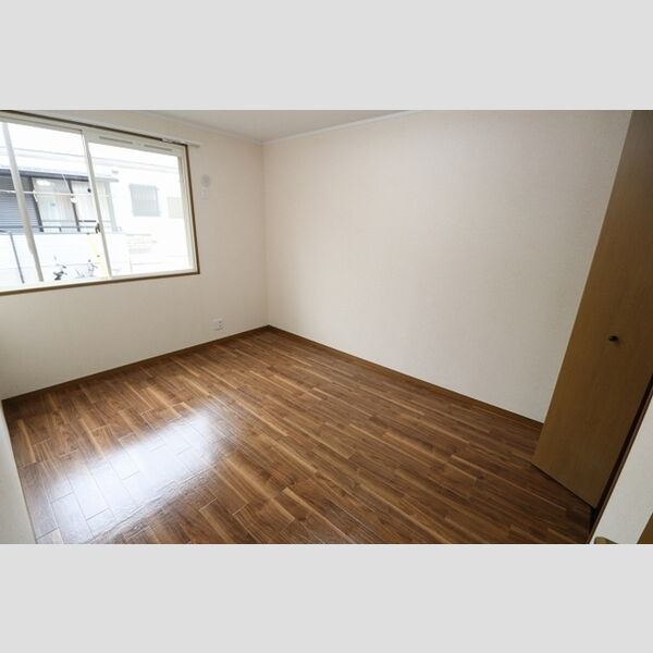 ディーセント102号室 洋室6帖