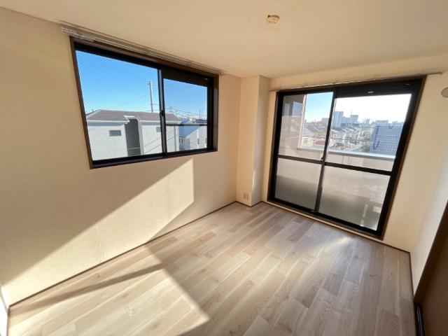 グランディール茅ヶ崎301号室 洋室