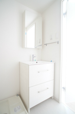 リブリ・モーリー 洗面