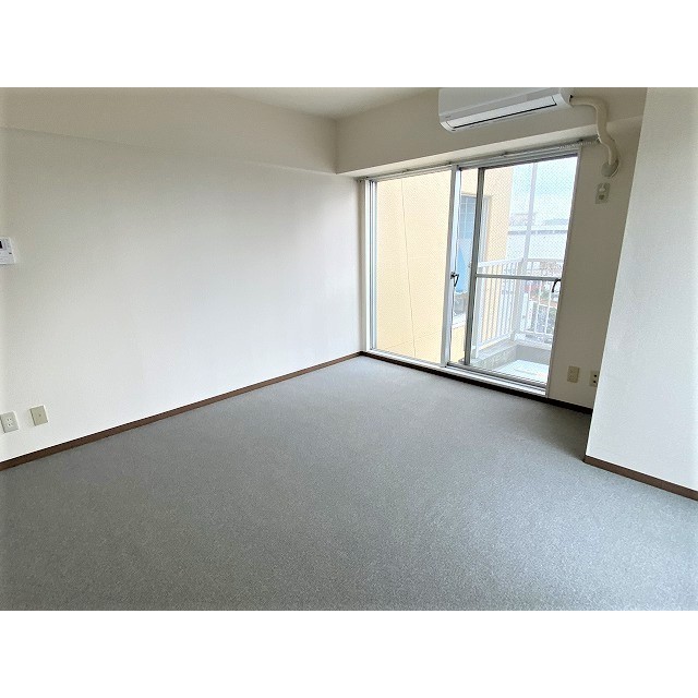 マック所沢コート1002号室 リビング