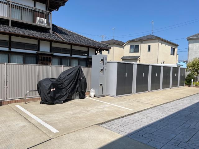 カミヤ 外観写真（昼）