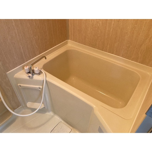 旭が丘カサヴェール102号室 お風呂