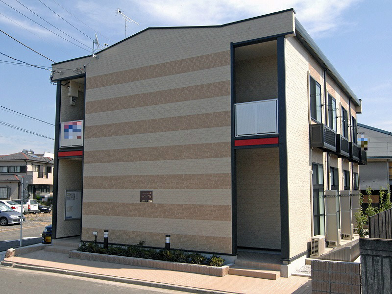 レオパレス鶴ヶ島の外観画像