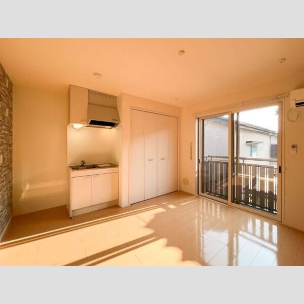 フジ203号室 洋室8帖