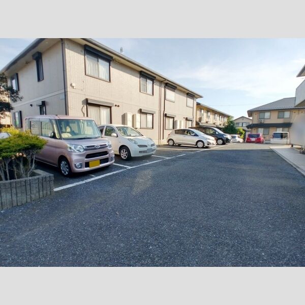 マークサウンド　Ⅱ 駐車場