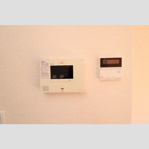 バリスサイト　F101号室 セコムのセキュリティシステム