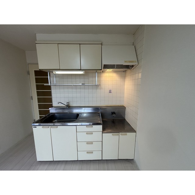 サンライズ中川202号室 キッチン