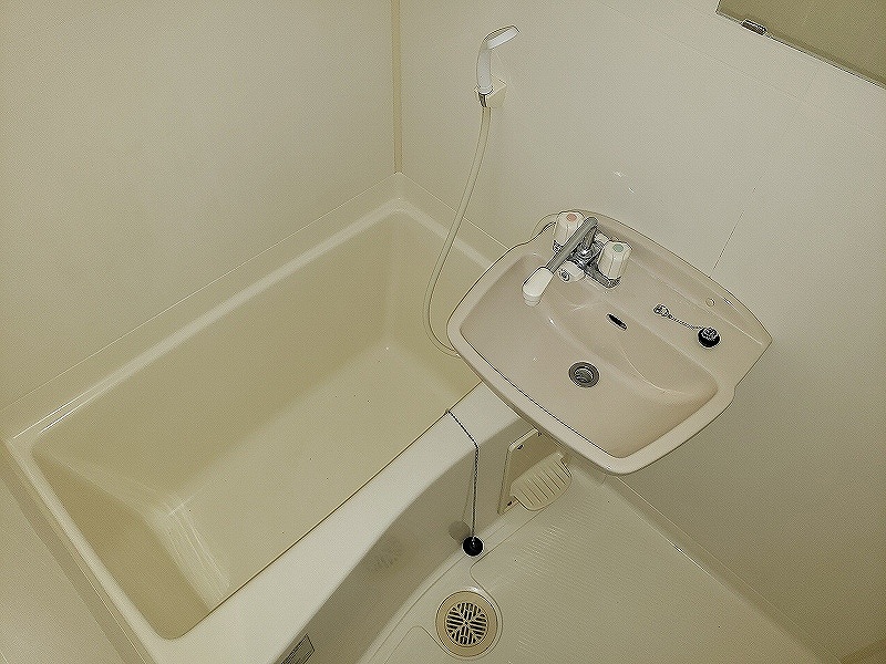 レオパレス椎名109号室 お風呂