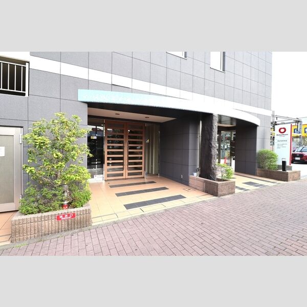 さくらアヴェニュー1003号室 エントランス