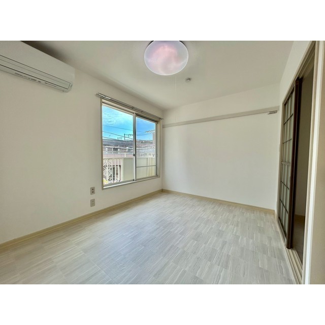 ビーバレーＭⅡ 洋室