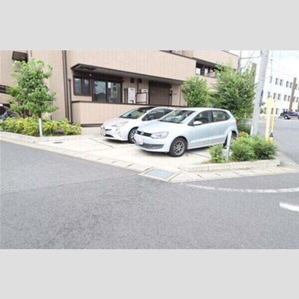 ヴァン・ヴェールおおたかの森　Ⅱ103号室 駐車場