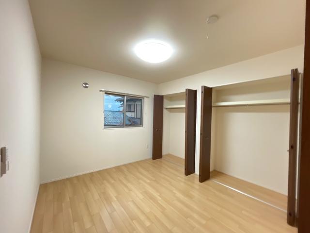 パーシモン00201号室 室内