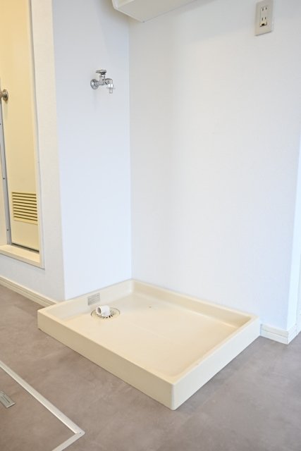 ＹＯＵハイツ1階 室内洗濯機置場