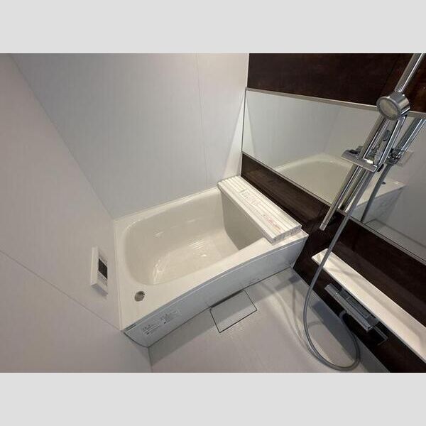 セレスティア南花畑Ⅲ301号室 浴室