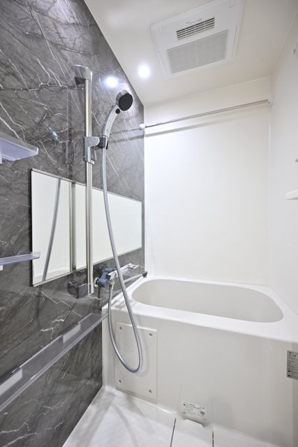 ＧＲＡＮＳＩＴＥ　ＮＡＫＡＭＥＧＵＲＯ11階 お風呂