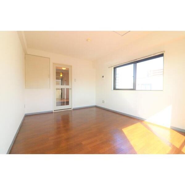 第一ファミールビル406号室 リビング