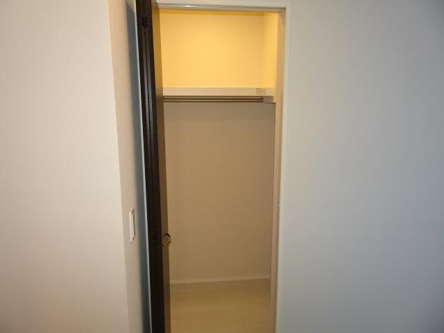 エルシオン富岡101号室 クローゼット