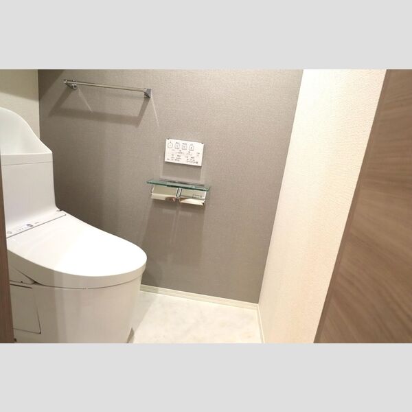 セレスティア西瑞江103号室 トイレ①