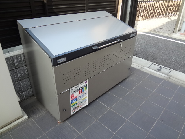 オーガスタ0101号室 ゴミＢＯＸ