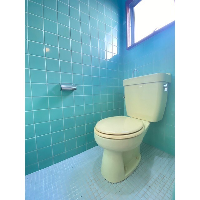 杉山ビル301号室 バストイレ別です