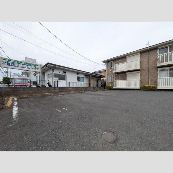 グランモア201号室 駐車場