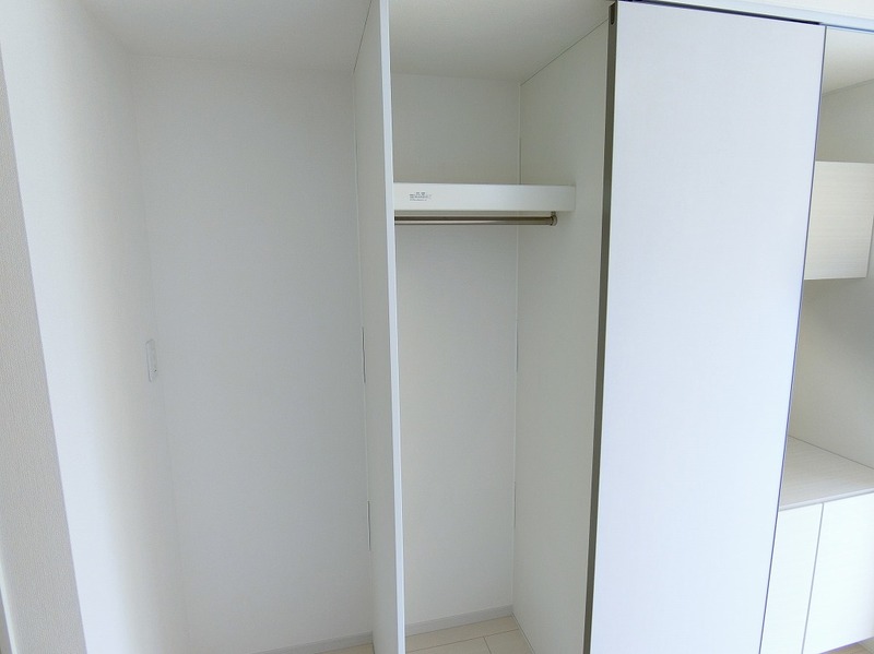 リブリ・カワセミ2階 収納