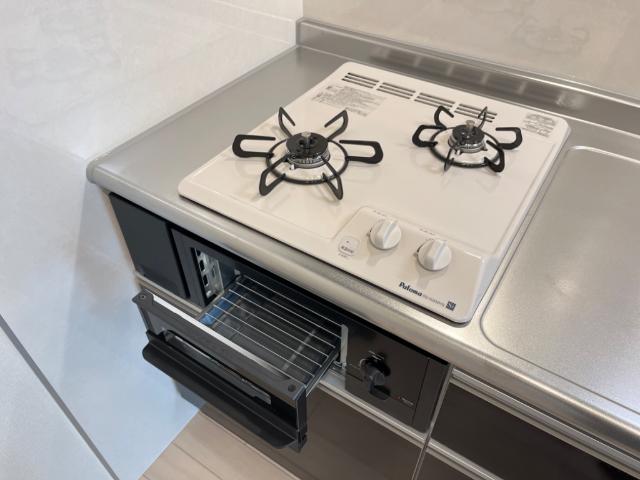 フロレゾン柏～Floraison Kashiwa～201号室 グリル付き二口コンロ