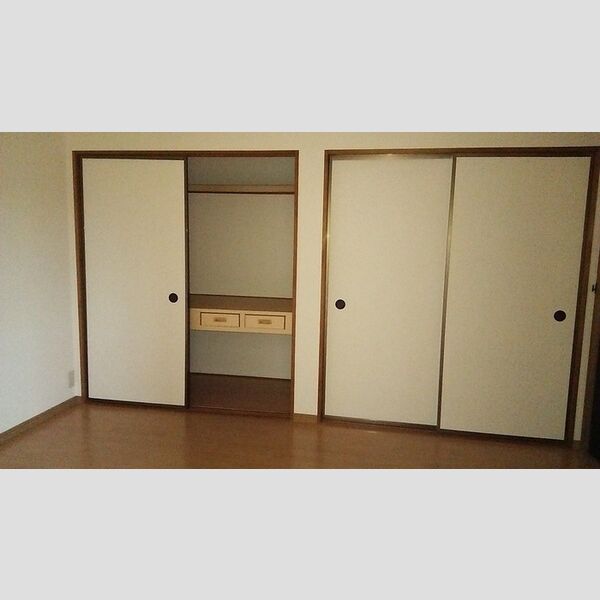 グレイスシャルム102号室 洋室