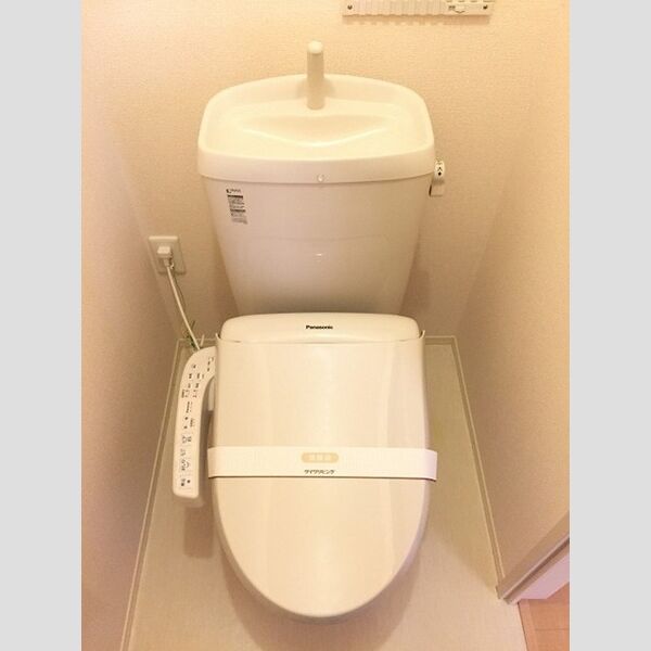 SAKURA Hills　D 温水洗浄暖房便座