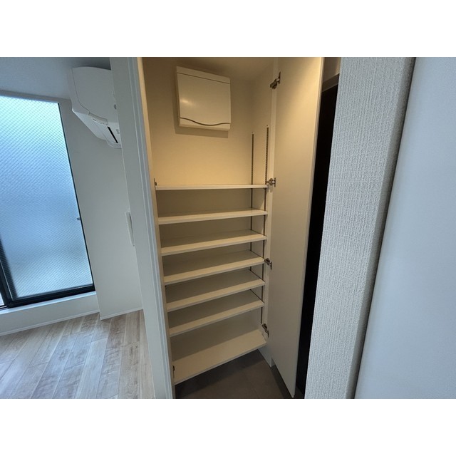 FARE中野Ⅵ402号室 内観